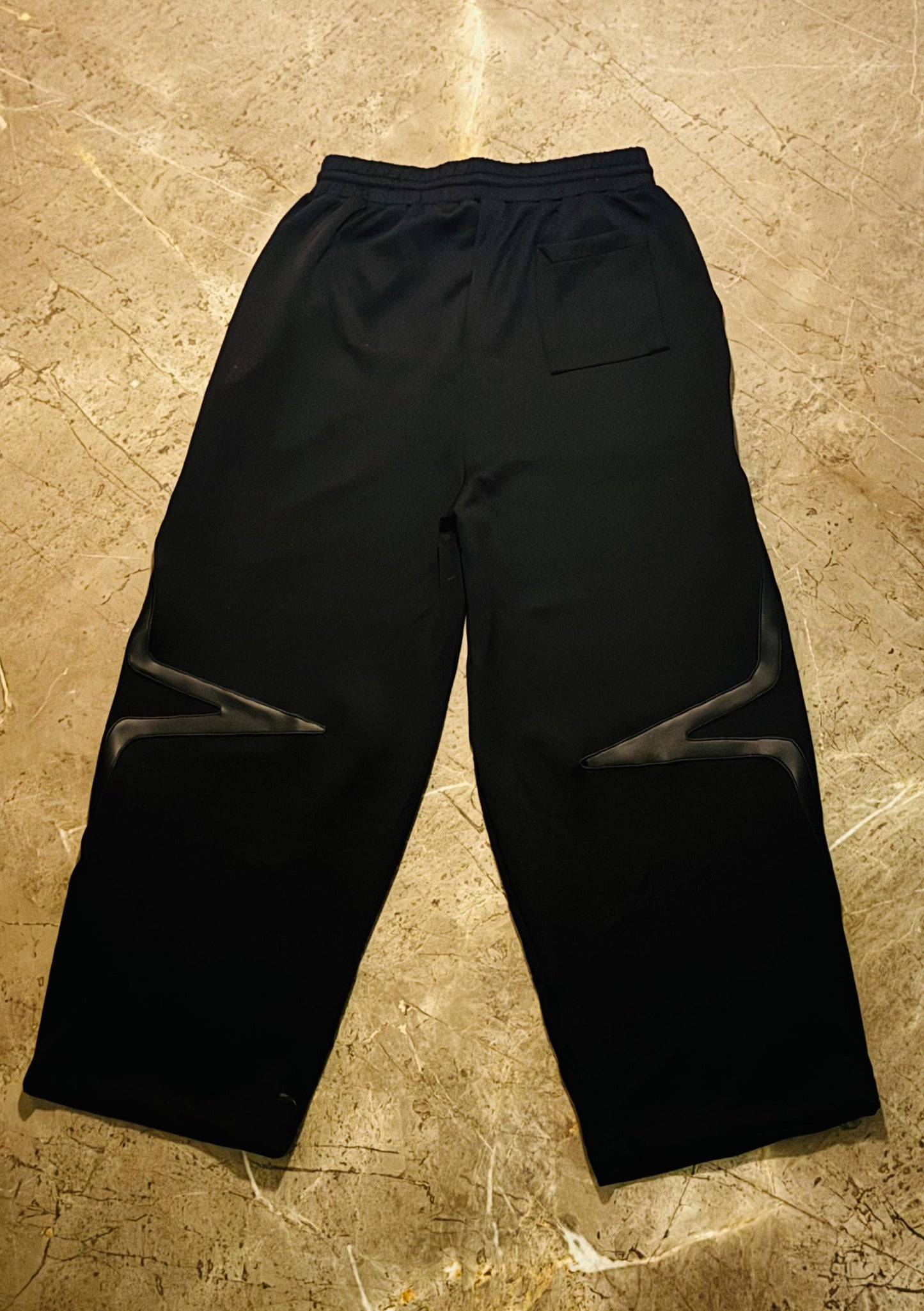 YT-002 LEATHERJOGGER (UNISEX)