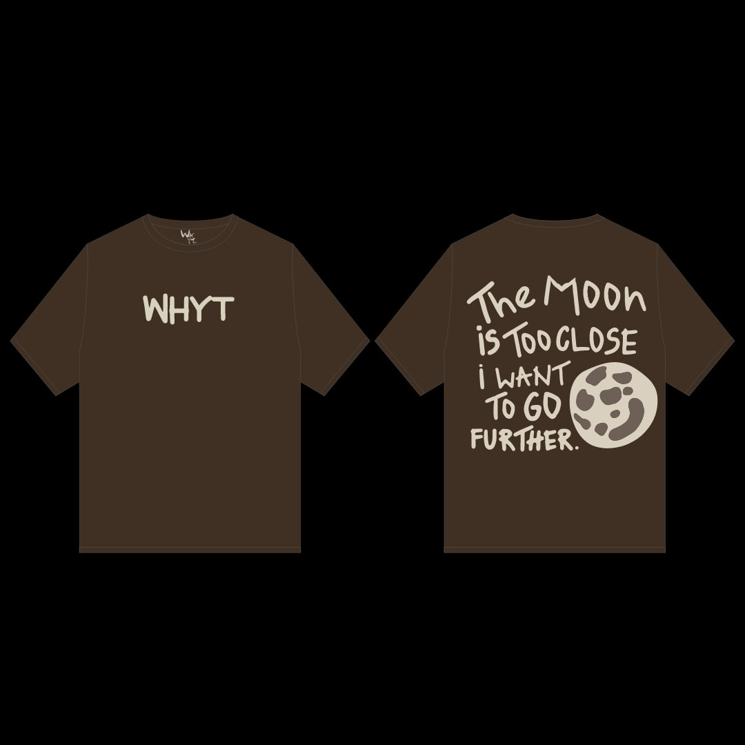 The Moon is too Close - Oversized tshirt